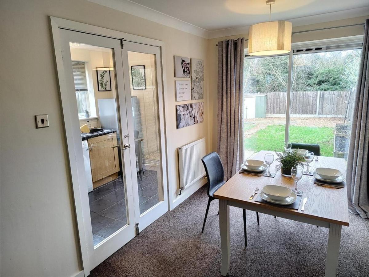 Wentworth Drive Contractor And Family 3 Bed Home Грантем Экстерьер фото